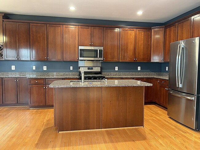 Building Photo - 7726 Grandwind Dr