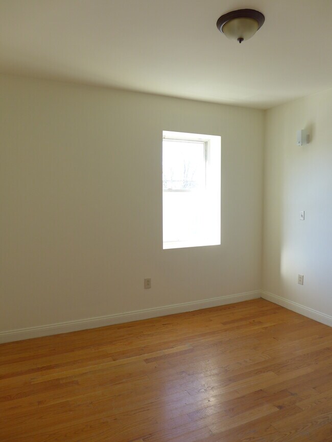 Foto del edificio - 48 Dudley St