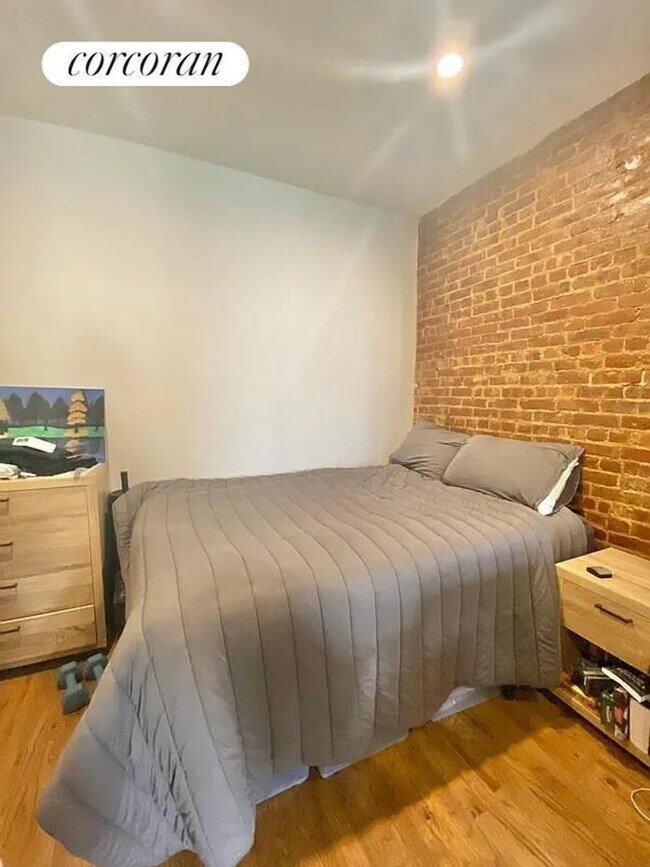 Foto del edificio - 509 E 81st St