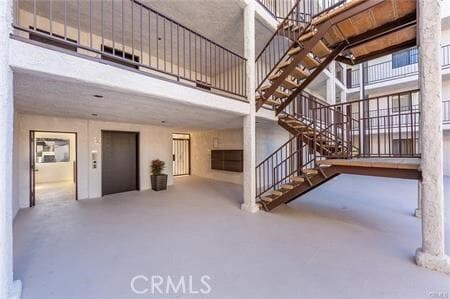 Foto del edificio - 835 E Lomita Ave