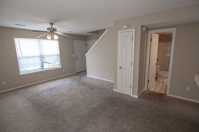 Foto del edificio - 4114-4116 Hidden Creek Ct.
