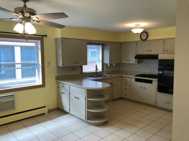 Building Photo - 2438 N 77th Ave