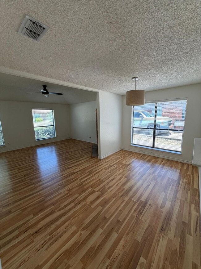 Foto del edificio - 3006 Post Oak Dr