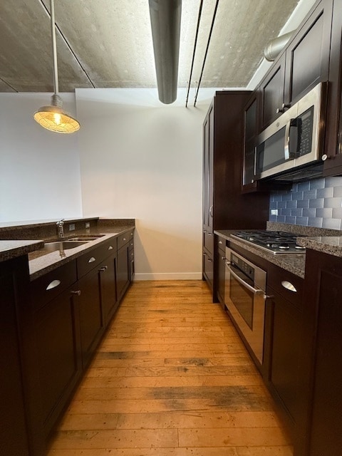 Building Photo - 10 S Dunton Ave