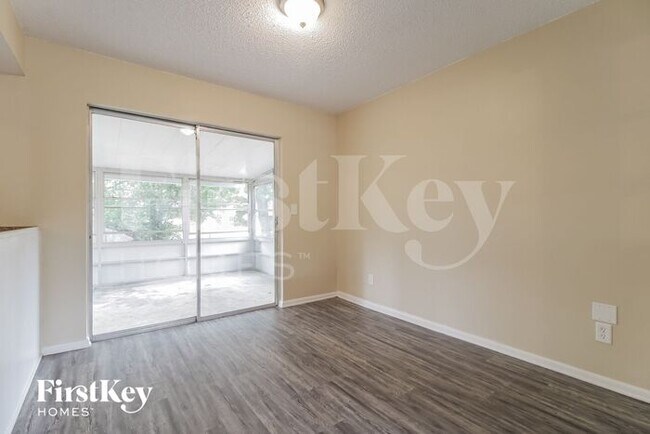 Building Photo - 2174 Swanson Dr