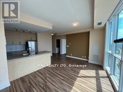 Building Photo - 3985-3985 Grand Park Dr