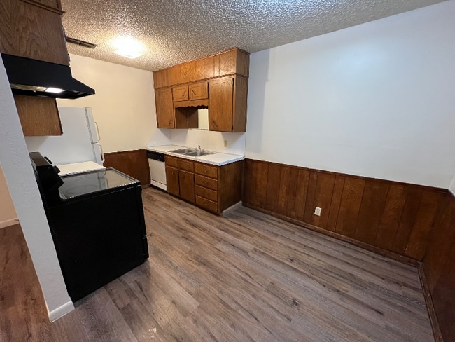 Foto del edificio - 1702 Kirk Ave