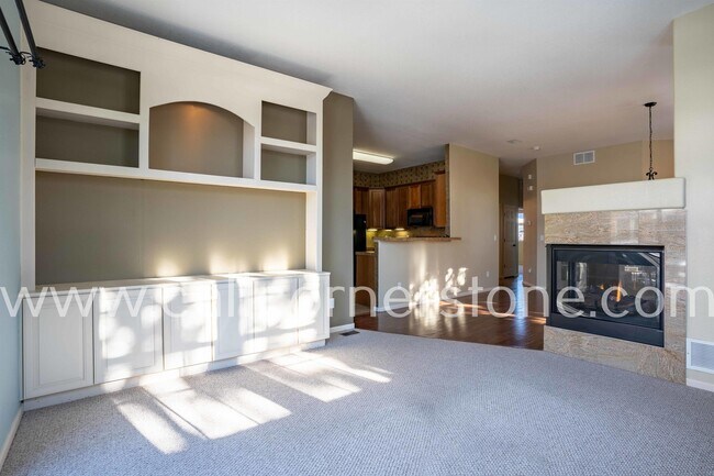 Building Photo - 5541 Cross Creek Dr