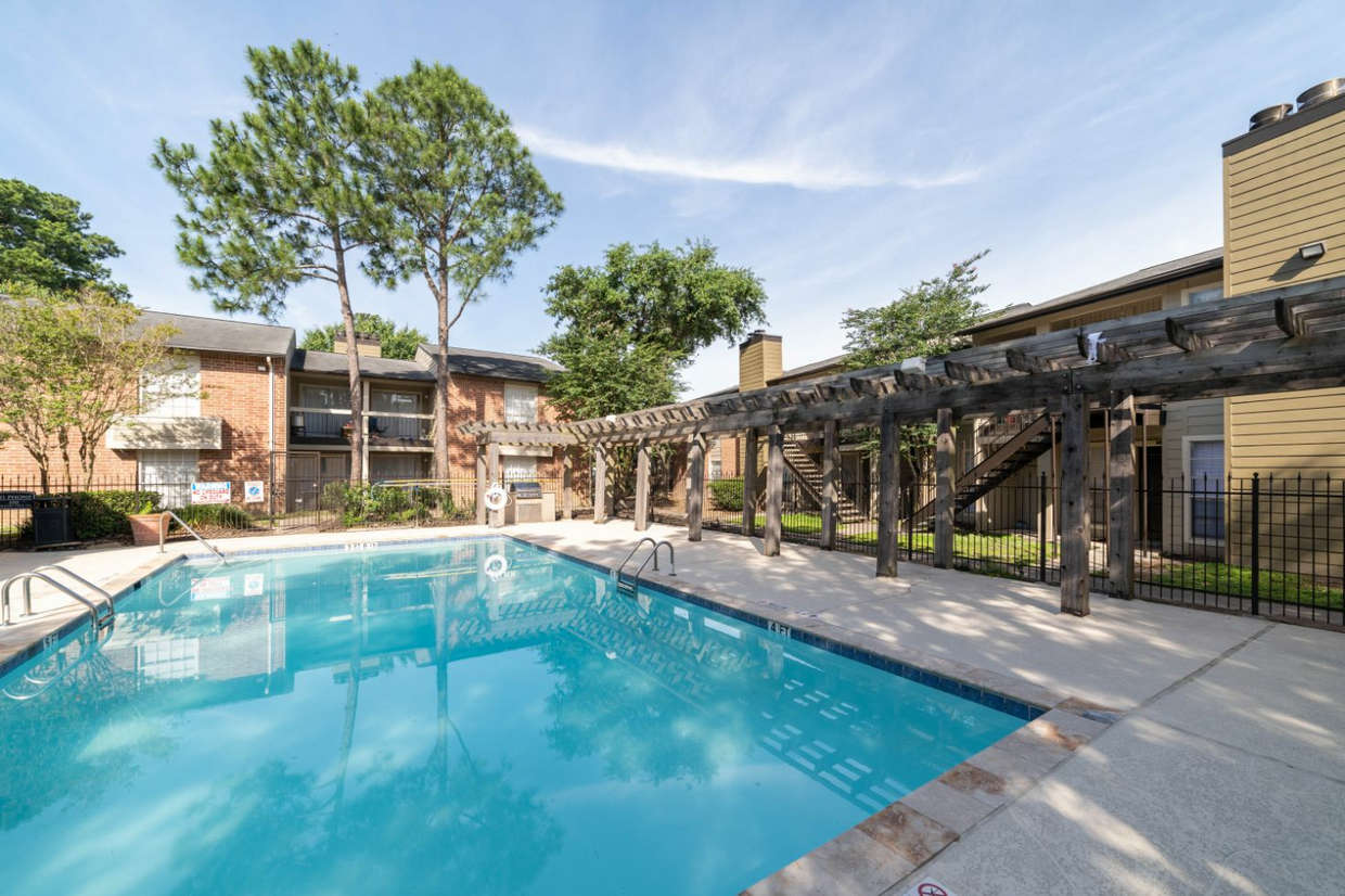 Rock Creek at Hollow Tree - Apartments at 200 Hollow Tree Ln Houston ...