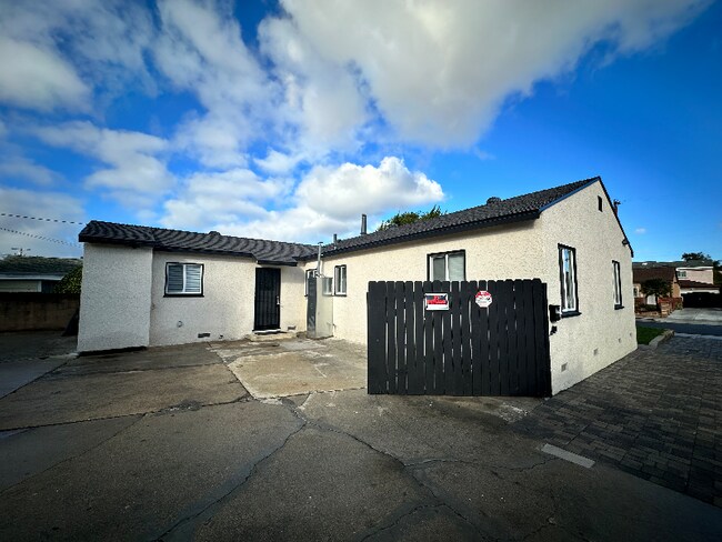 Building Photo - 4160 167th St