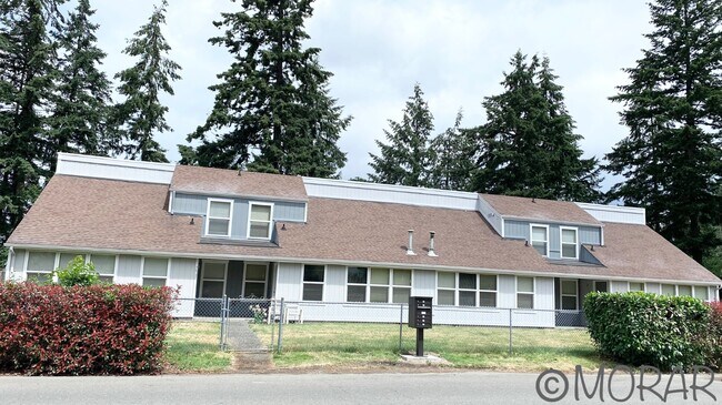 Building Photo - 7924 3rd Ave SE