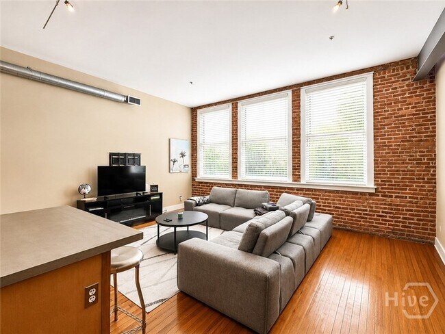 Foto del edificio - 122 W Broughton St