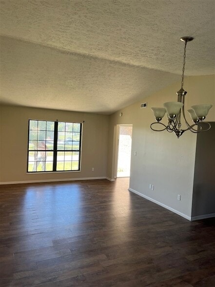 Building Photo - 1014A Windview Pl