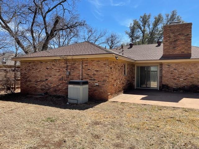 Foto del edificio - 2318 River Oaks Cir