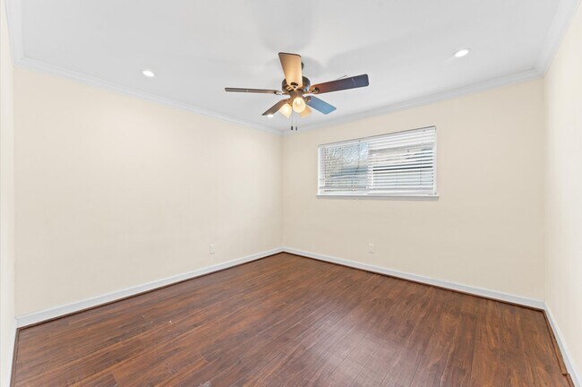 Foto del edificio - 6026 McKnight St