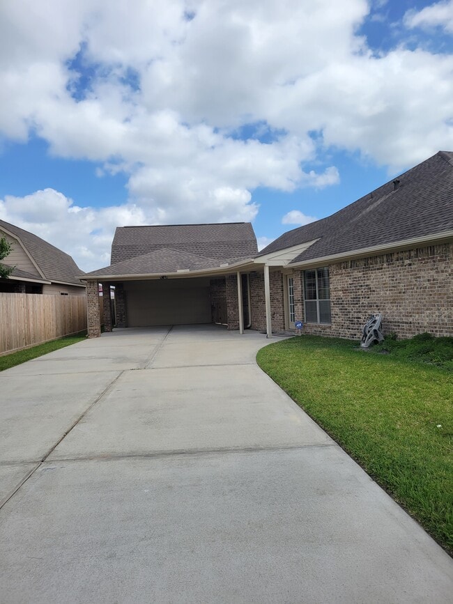 Building Photo - 1708 Sedona Dr