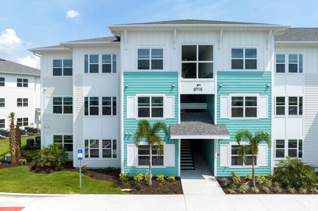 Building Photo - The Retreat at Sunset Walk