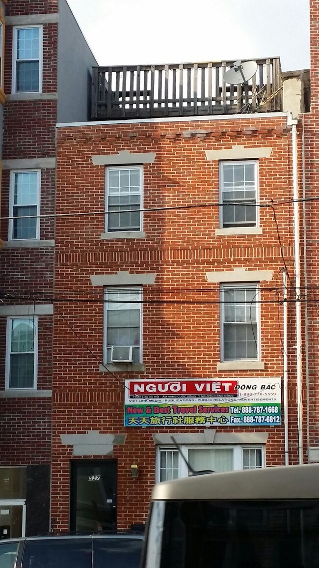 537 Washington Ave, Philadelphia, PA 19147 House Rental in