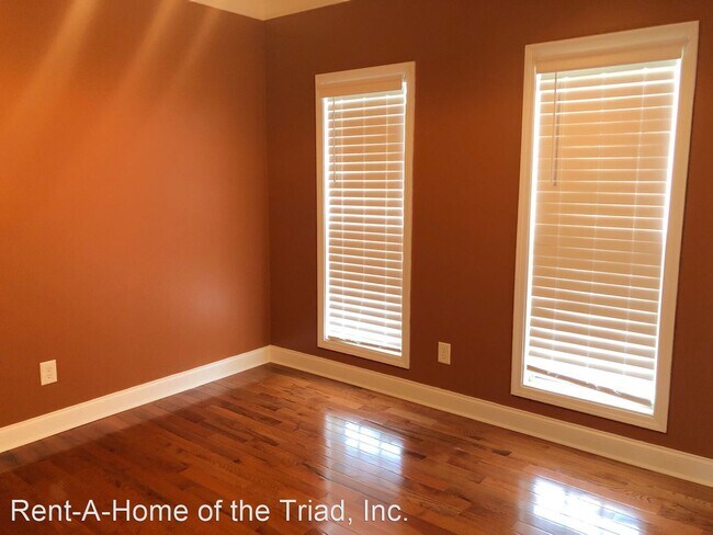 Building Photo - 5 br, 5 bath House - 4837 Marquis Street
