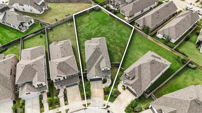 Foto del edificio - 15210 Cortines Ct