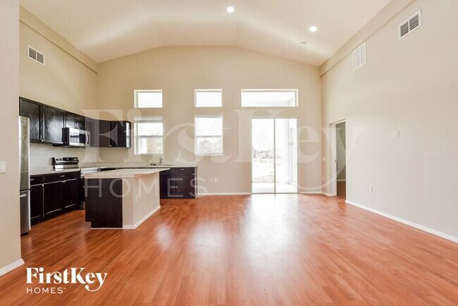 Foto del edificio - 427 Maitland Ct