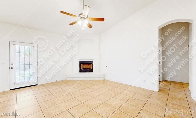 Foto del edificio - 3 br, 2 bath House - 11520 W Clover Way