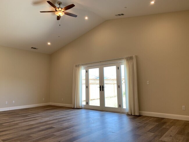 Building Photo - Brand New 4 Bedroom Home in Coffey Park