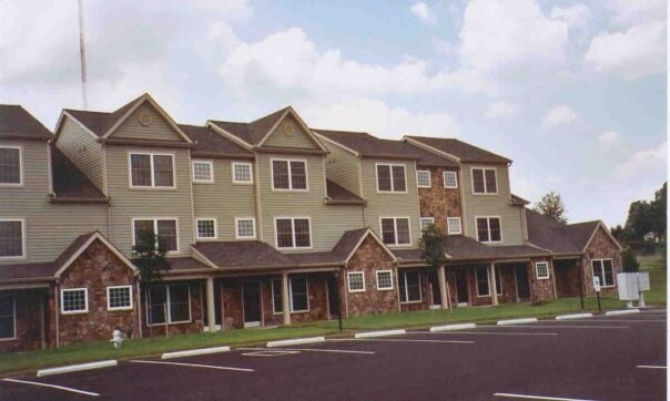 Foto principal - Deer Lake Apartments
