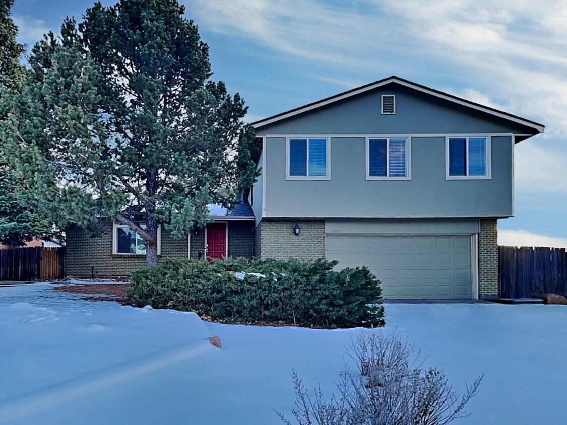 16524 E Floyd Ave House Rental in Aurora, CO