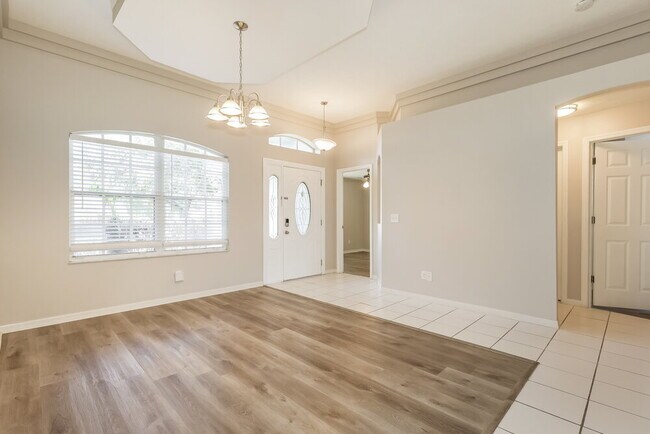 Foto del edificio - 2304 Golf Manor Blvd