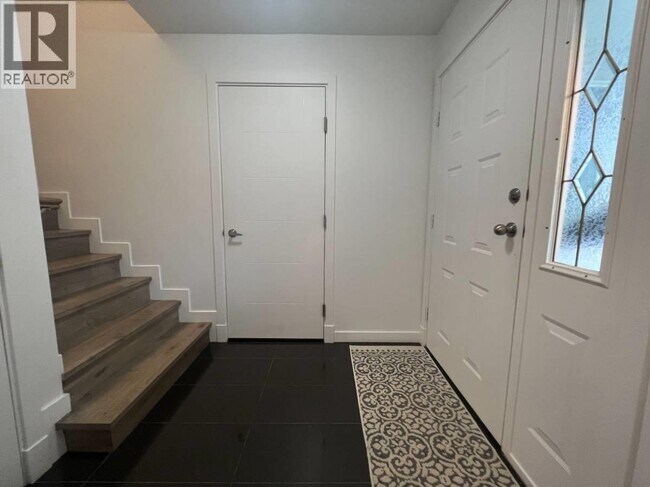 Photo du bâtiment - 23422 Sandpiper Ave
