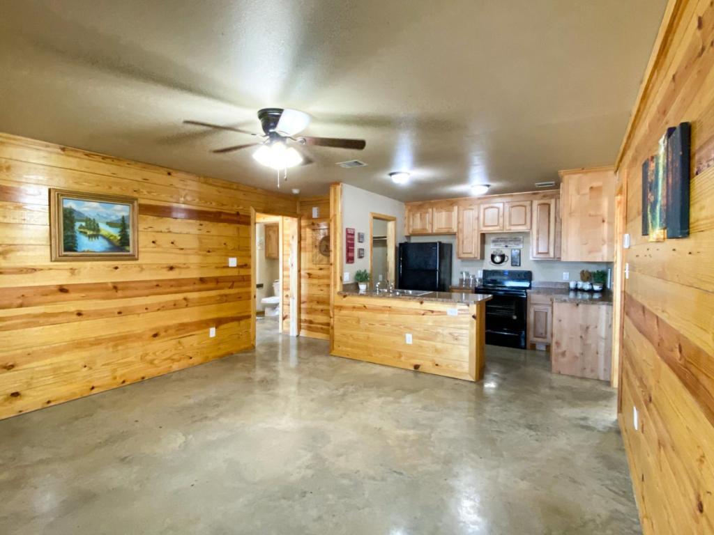 Foto principal - 1517 County Rd 706