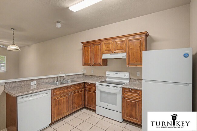 Foto del edificio - 3124-3126 Cherry Ln