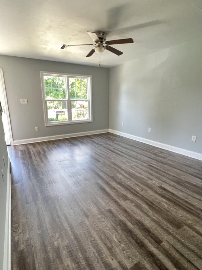 Photo - 430 Central Dr NW Townhome