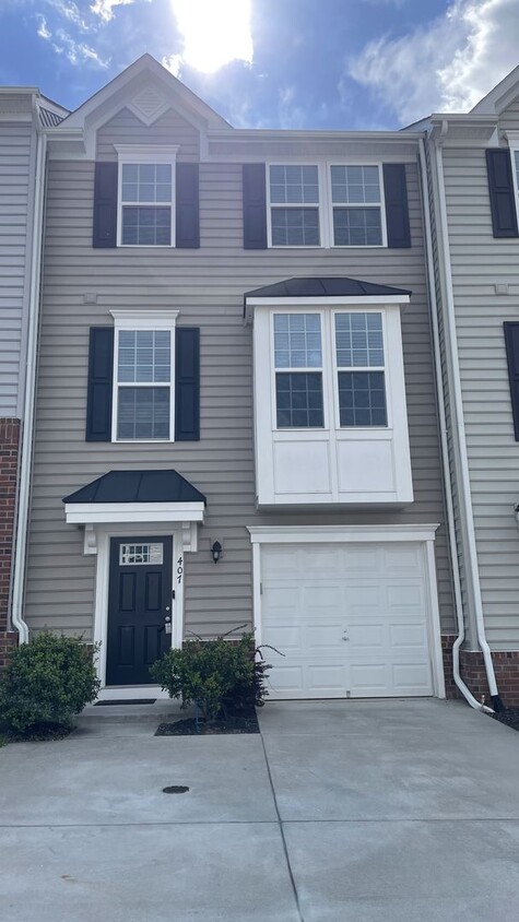 Primary Photo - 3-Level Townhouse in Stafford