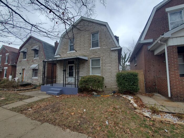 Single Family Home in Bevo Mills Neighborhood House for Rent in St