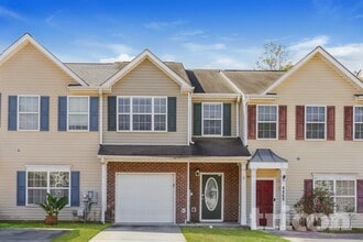 Building Photo - 4864 Sierra Way