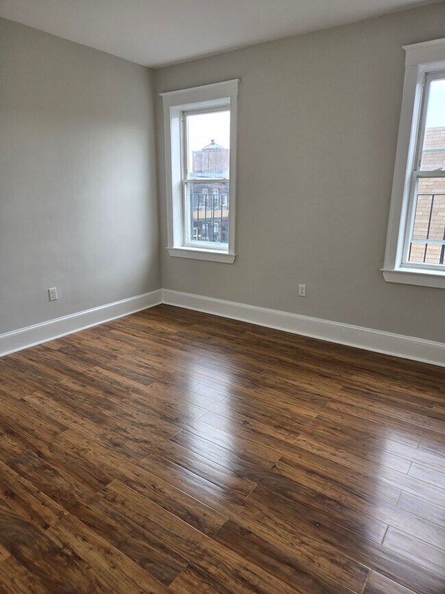 Photo - Allston 2 Bed – Heat & Hot Water Included – On Green Line – 9/1 Apartment