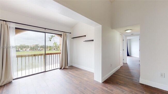 Foto del edificio - 10257 NW 9th St Cir