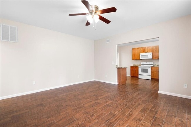 Building Photo - 1083 Soaring Way NE