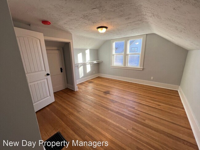 Building Photo - 5 br, 2 bath House - 2115 7th Ave N