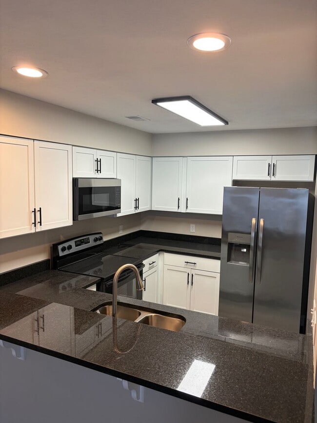 Building Photo - 2790 Sand Run Pkwy