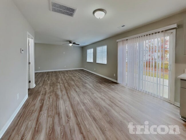 Building Photo - 3710 Shepway Loop