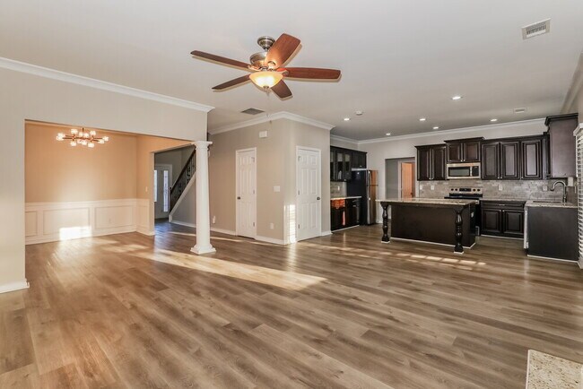 Foto del edificio - 4280 Savannah Dr