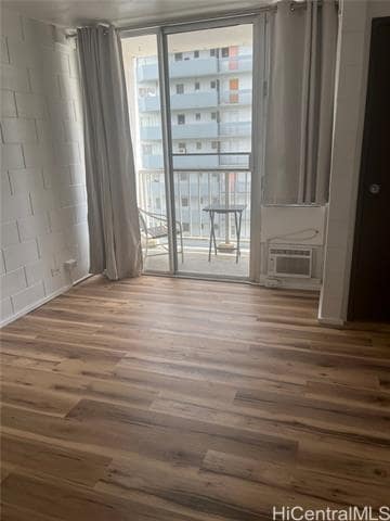 Building Photo - 2509 Ala Wai Blvd