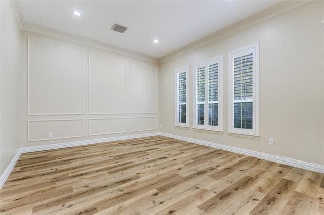 Foto del edificio - 2514 Maywood Ln