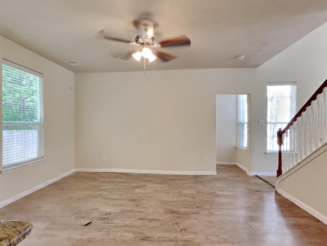Building Photo - 25238 Hazel Ranch Dr