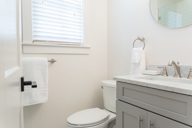 Photo - 19 Princess St Townhome