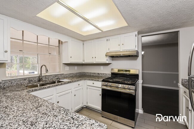 Foto del edificio - 4657 Keighley Dr, Stone Mountain, GA 30083