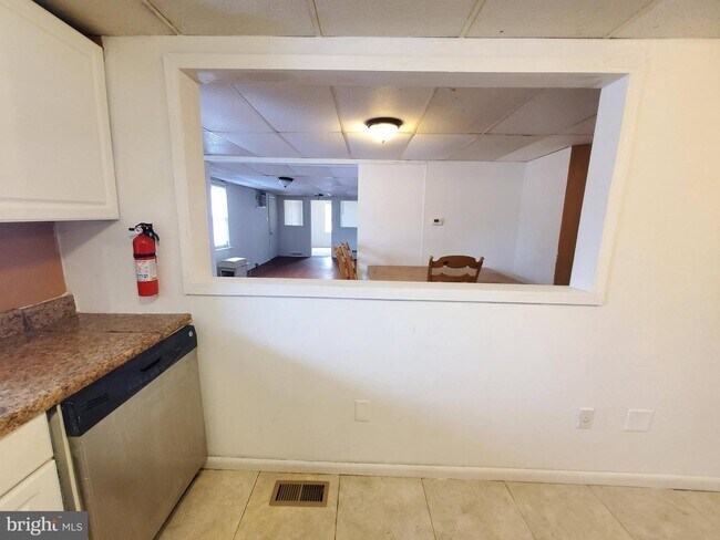Building Photo - 14 Grieb Ave